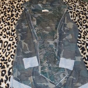 Waterfall camoflauge hooded cardigan